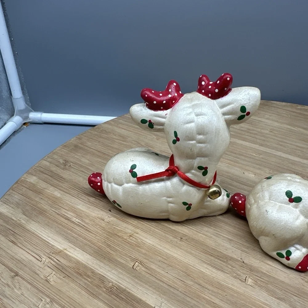 Vintage Christmas Ceramic Sleeping Reindeer Figures Hand Painted Set Kimple 80s